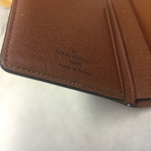 Louis Vuitton Agenda Wallet - Picture 9 of 15